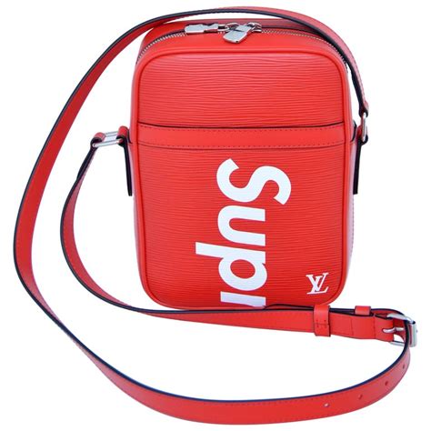 louis vuitton supreme shoulder bag price|louis vuitton detachable shoulder bags.